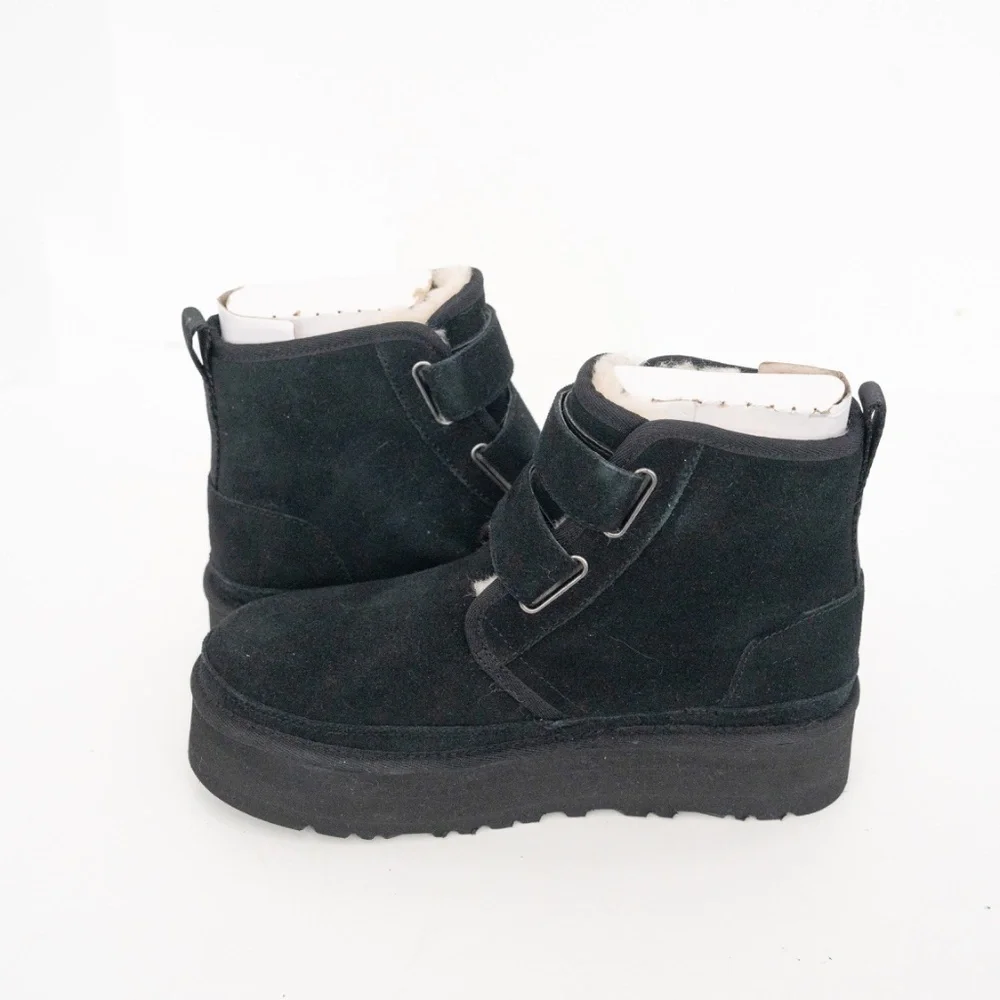 UGG Girl. Neumel Platform Boots. - Picture 14 of 15